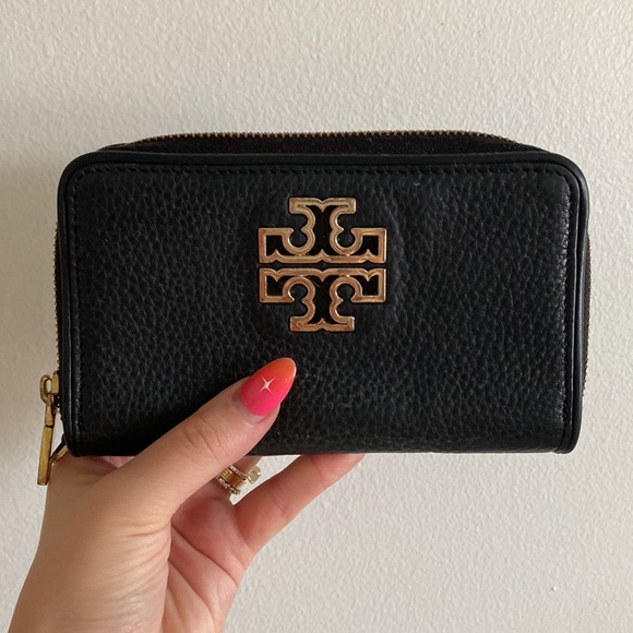 Tory Burch Handbags - Tory Burch Wallet